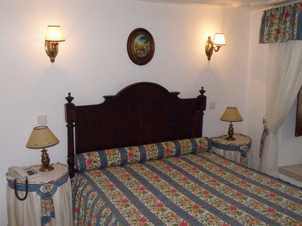 Casa De S. Thiago Do Castelo