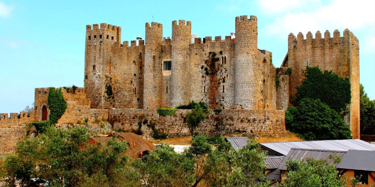 Casa De S. Thiago Do Castelo Óbidos